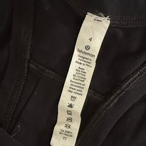 2 PCS Lululemon Black & White tank tops